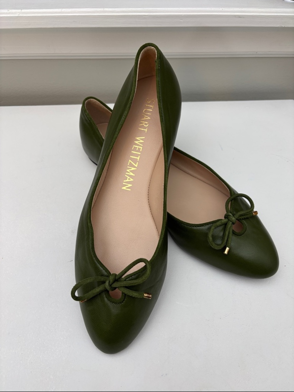 Stuart Weitzman Green Leather Pointed Toe Bow Ballet Flats size 9.5